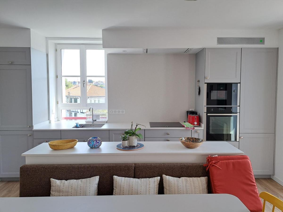 Superbe appartement T3 au centre plage .Parking Hendaye Extérieur photo